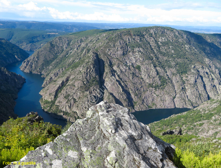 RIBEIRA SACRA (186) PARADA DE SIL - MIRADOR DA COLUMNA