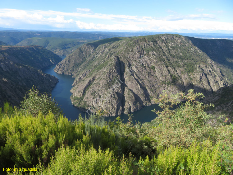 RIBEIRA SACRA (189) PARADA DE SIL - MIRADOR DA COLUMNA