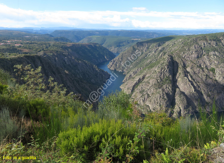 RIBEIRA SACRA (190) PARADA DE SIL - MIRADOR DA COLUMNA