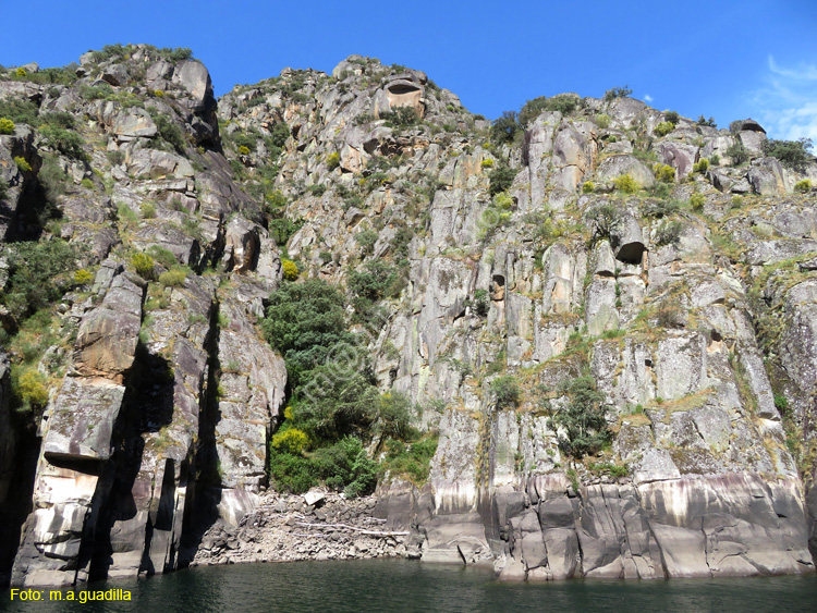 RIBEIRA SACRA (362) Catamaran Doade