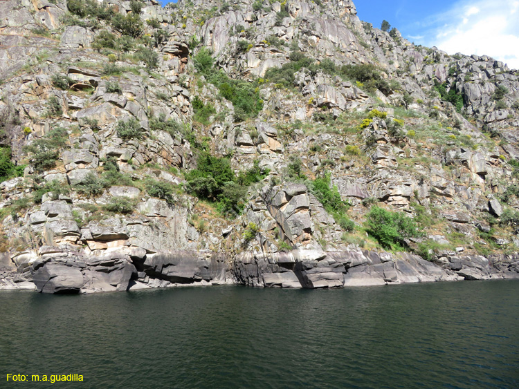 RIBEIRA SACRA (377) Catamaran Doade