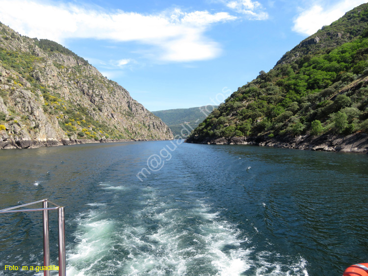 RIBEIRA SACRA (381) Catamaran Doade