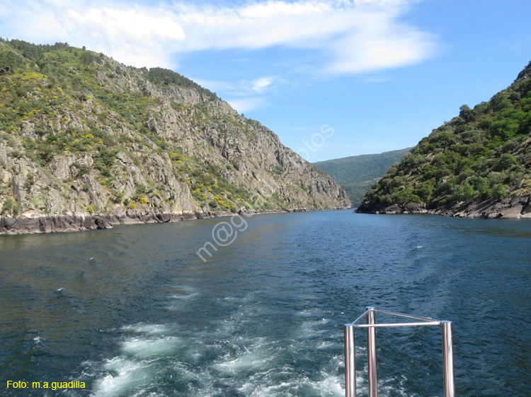 RIBEIRA SACRA (382) Catamaran Doade