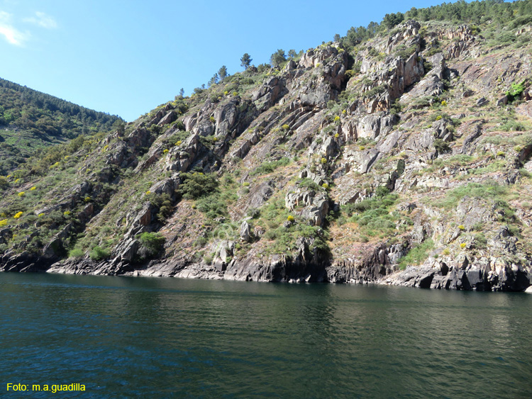 RIBEIRA SACRA (383) Catamaran Doade