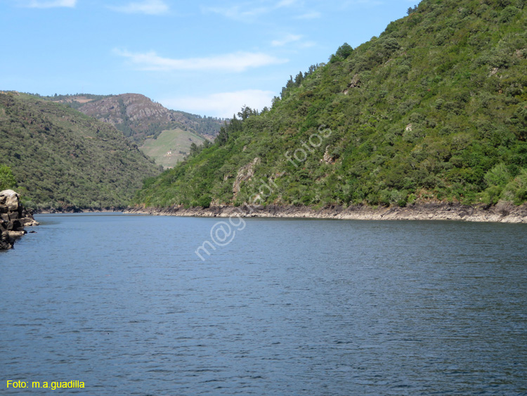 RIBEIRA SACRA (398) Catamaran Doade