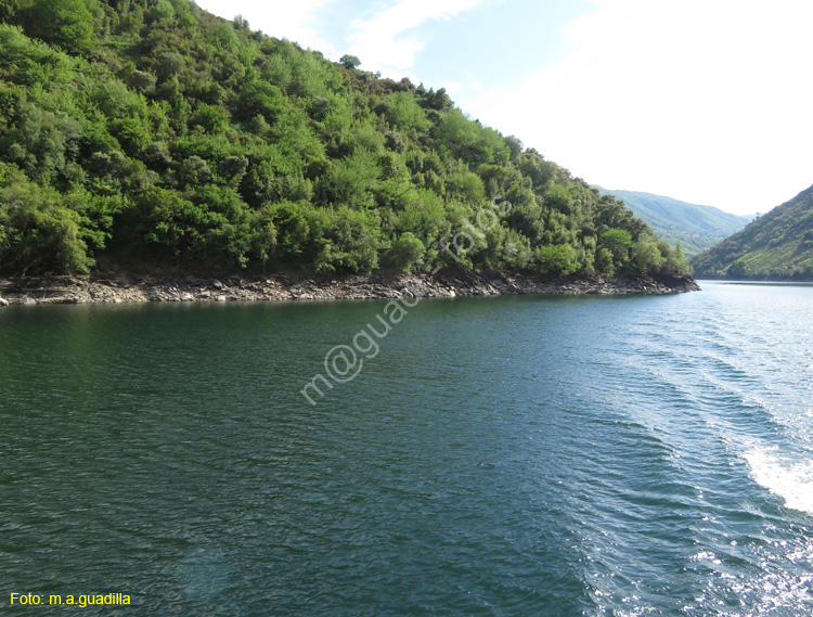 RIBEIRA SACRA (399) Catamaran Doade