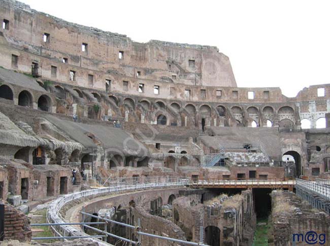 211 Italia - ROMA Coliseo