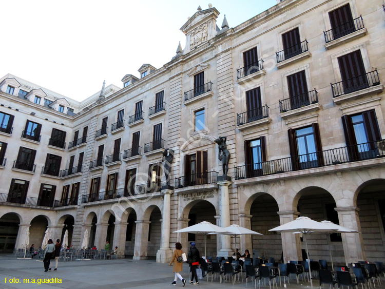 SANTANDER (262) - Plaza Porticada