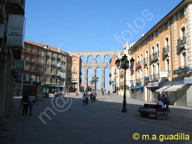 SEGOVIA - Calle Fernandez Ladreda 001