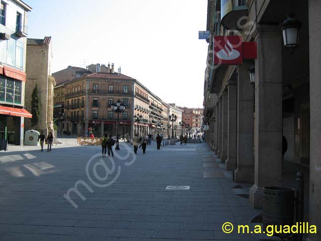 SEGOVIA - Calle Fernandez Ladreda 002