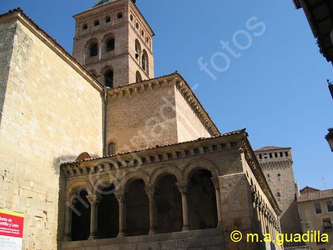 SEGOVIA - Iglesia de San Martin 004