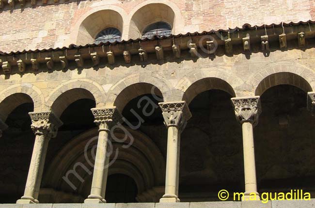 SEGOVIA - Iglesia de San Martin 007