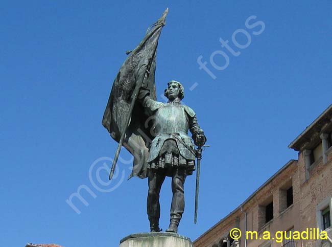 SEGOVIA - Monumento a Juan Bravo 002