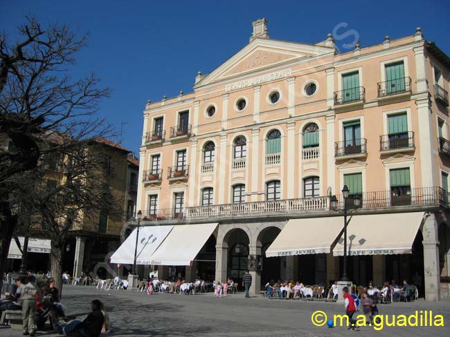 SEGOVIA - Plaza Mayor - Teatro Juan Bravo 002