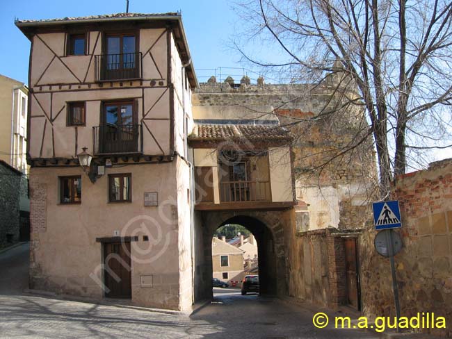 SEGOVIA - Puerta de San Andres 001