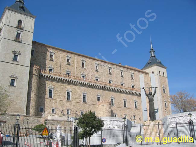 TOLEDO - Alcazar 004