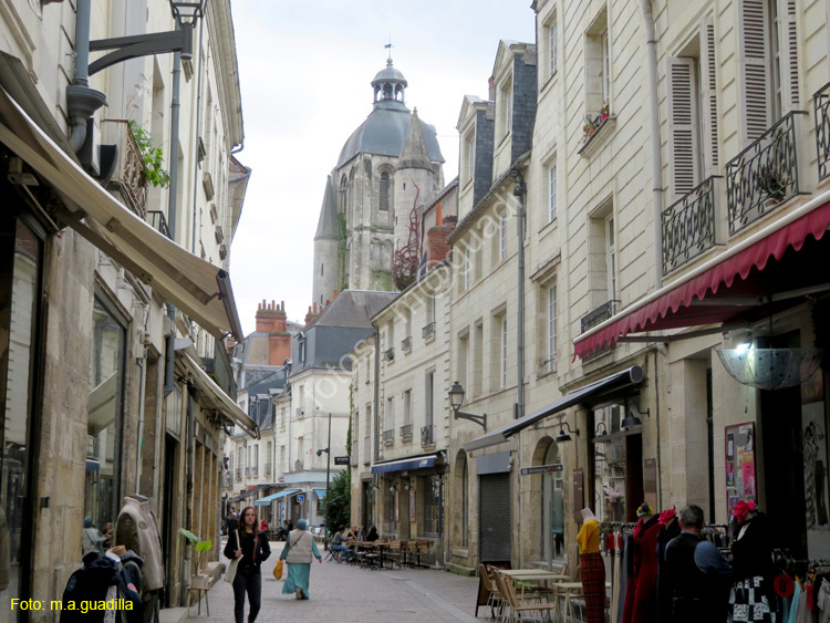 TOURS (350)