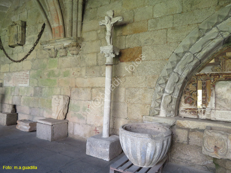 TUY (180) Catedral