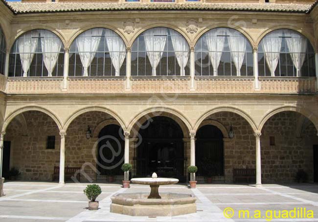 UBEDA Hospital de Santiago 109