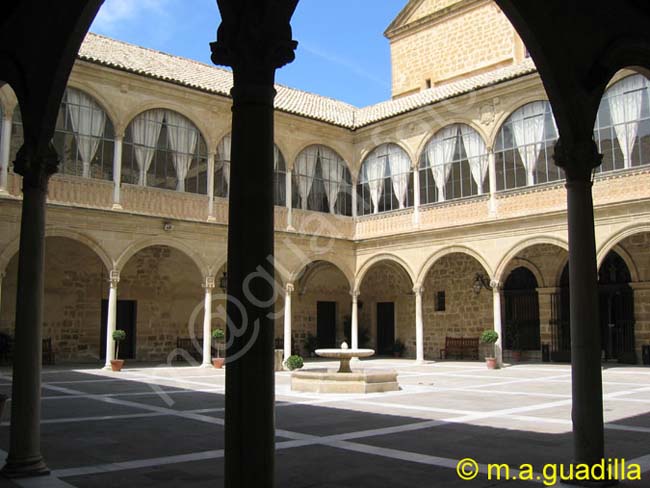 UBEDA Hospital de Santiago 111