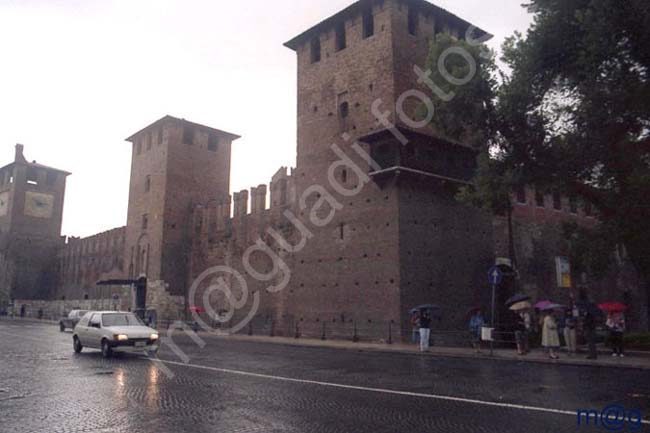 541 Italia - VERONA - Castell Vechio