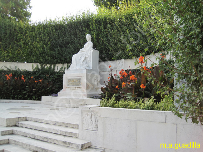 VIENA - Volksgarten 006 - Monumento a Sissi