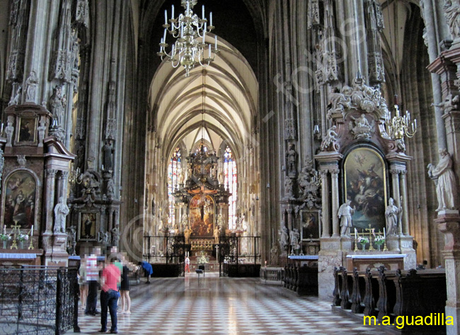 VIENA - Catedral de San Esteban 025