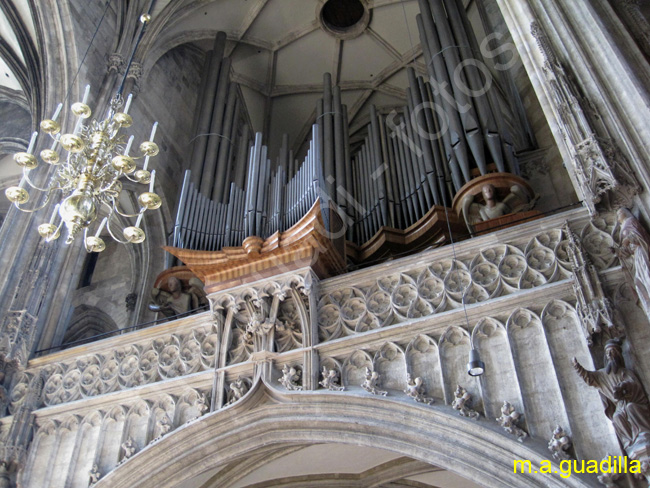 VIENA - Catedral de San Esteban 034