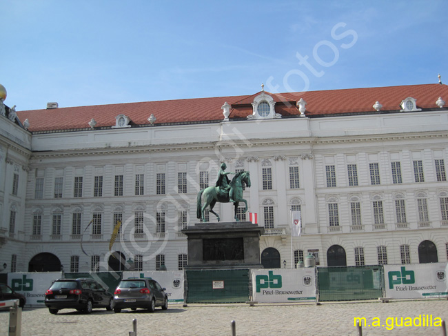 VIENA - Hofburg 037 - Plaza de Jose II