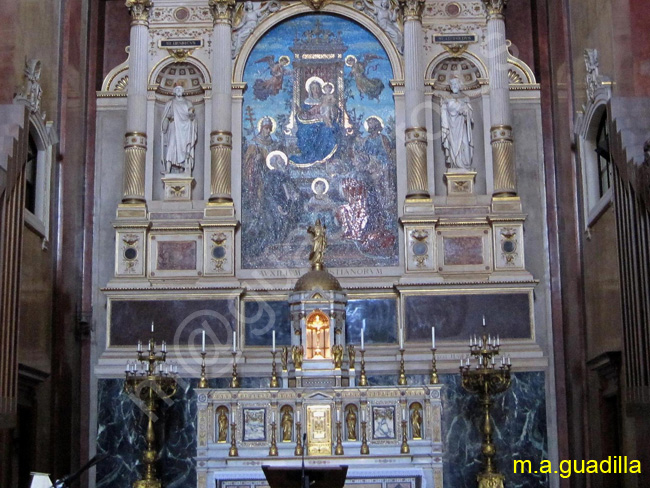 VIENA - Iglesia de los escoceses 017