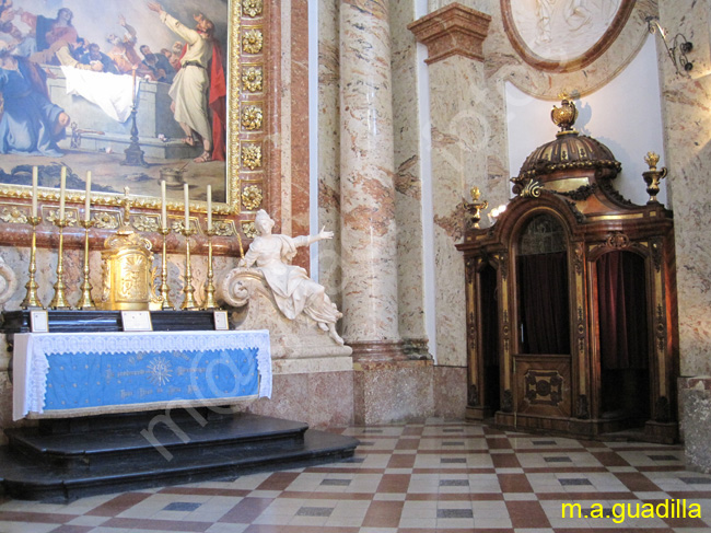 VIENA - Iglesia de san Carlos Borromeo 037