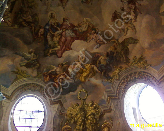 VIENA - Iglesia de san Carlos Borromeo 041 Cupula en restauracion