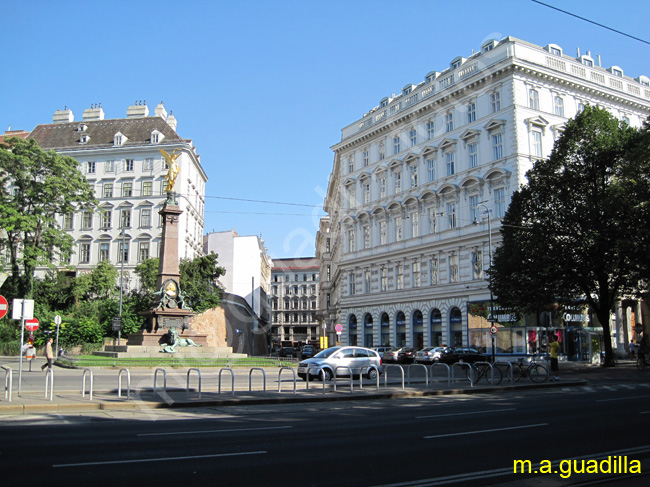 VIENA 044