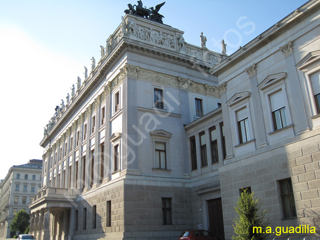 VIENA - Parlamento 022