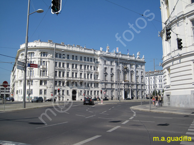 VIENA - Plaza de Schwarzenberg  004