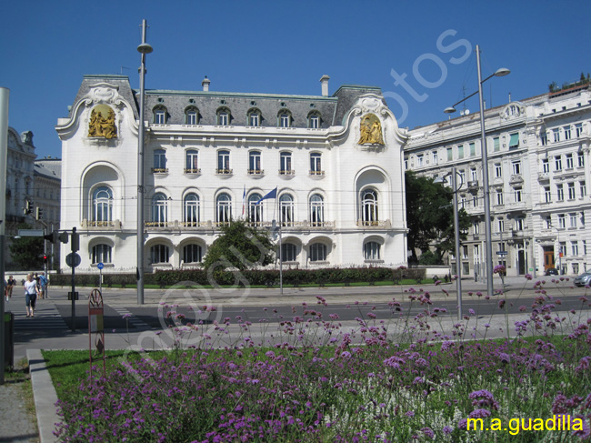 VIENA - Plaza de Schwarzenberg  005