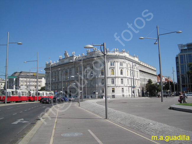 VIENA - Plaza de Schwarzenberg  006