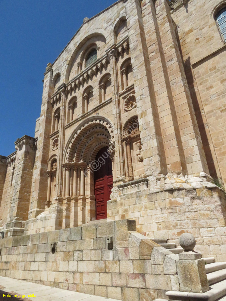 ZAMORA (389) Catedral - Puerta del Obispo