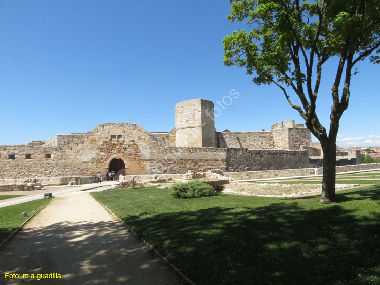 ZAMORA (104) Castillo y Jardines