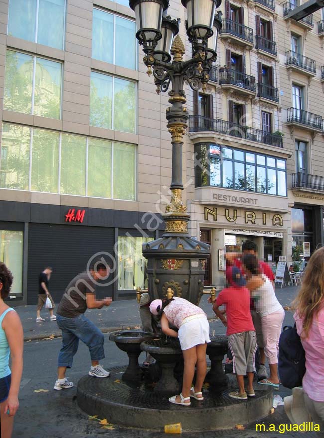 BARCELONA 201 Fuente de Canaletas