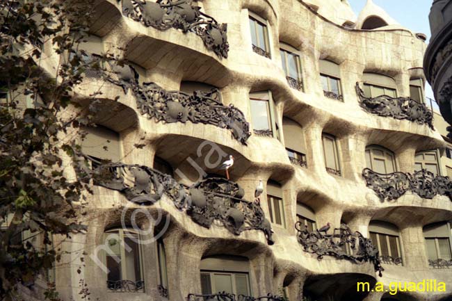 BARCELONA 184 4 La Pedrera 2001