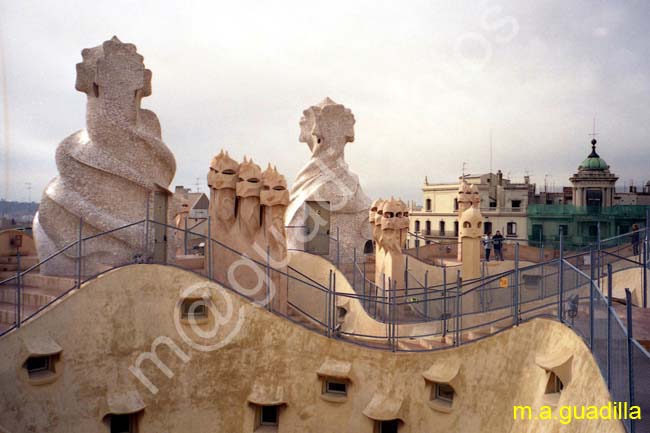 BARCELONA 184 5 La Pedrera 2001