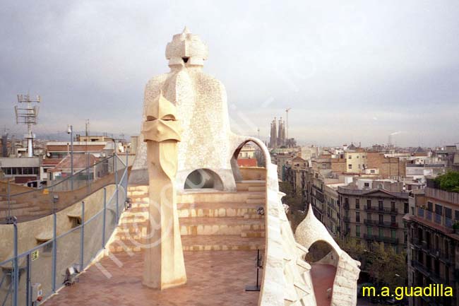 BARCELONA 184 6 La Pedrera 2001