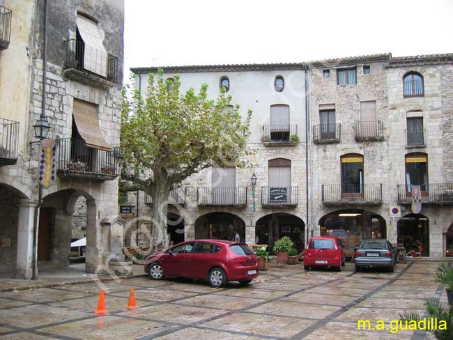 BESALU 012