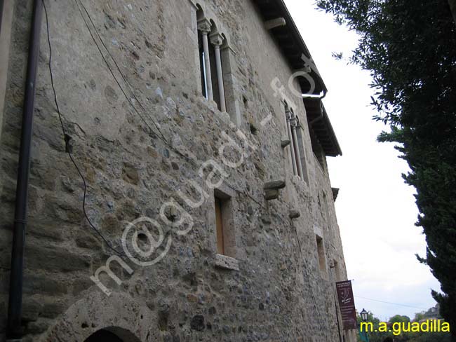 BESALU 027