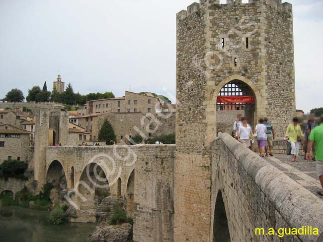 BESALU 050