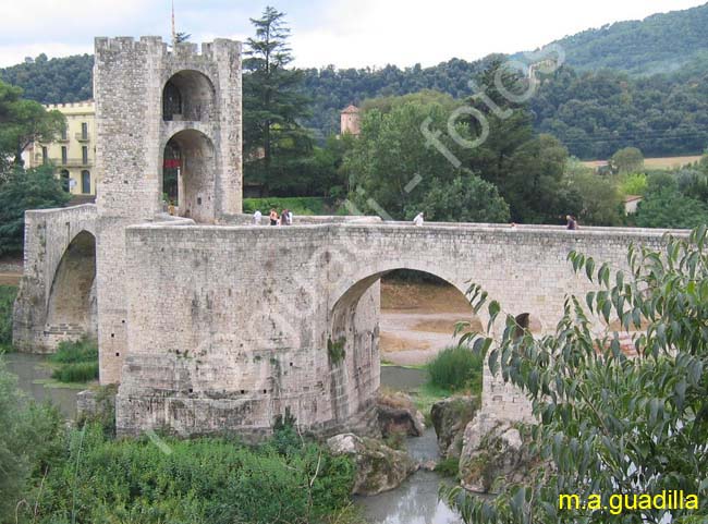 BESALU 062