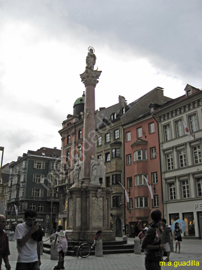 INNSBRUCK - Maria Theresien Strasse 009 - Columna de Santa Ana