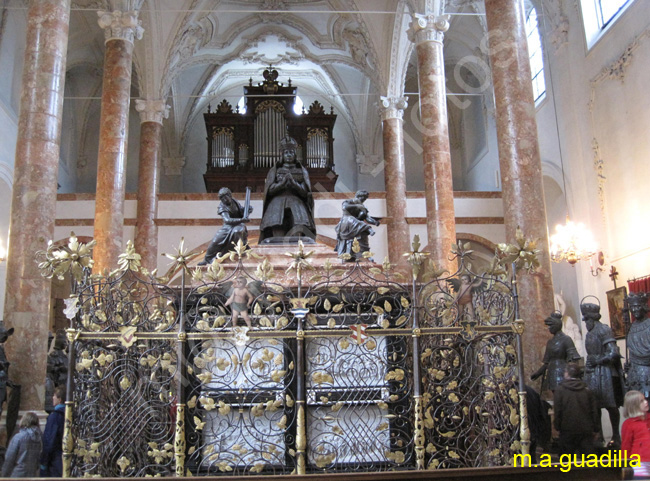 INNSBRUCK - Iglesia de la Corte 014