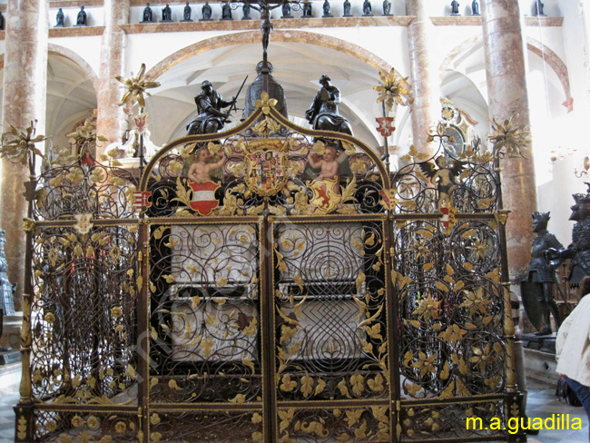 INNSBRUCK - Iglesia de la Corte 034